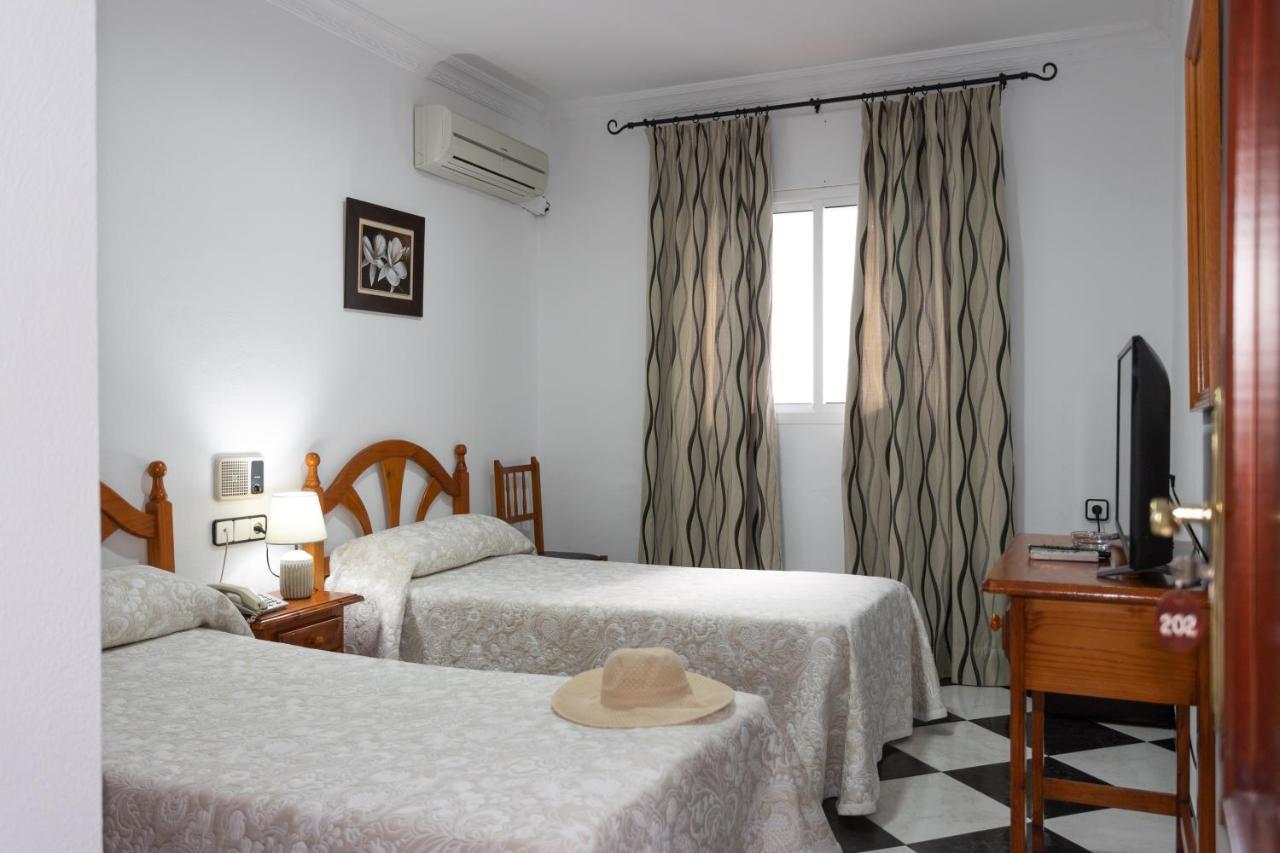 Hotel Oasis Conil De La Frontera Exteriör bild