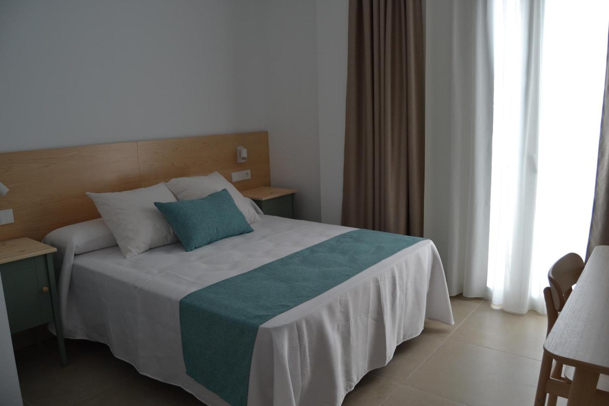 Hotel Oasis Conil De La Frontera Exteriör bild