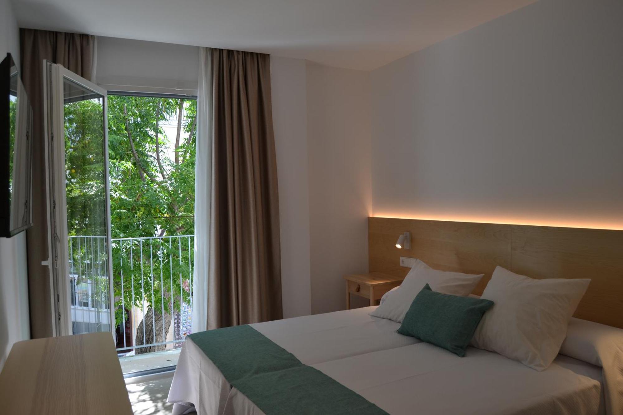 Hotel Oasis Conil De La Frontera Exteriör bild