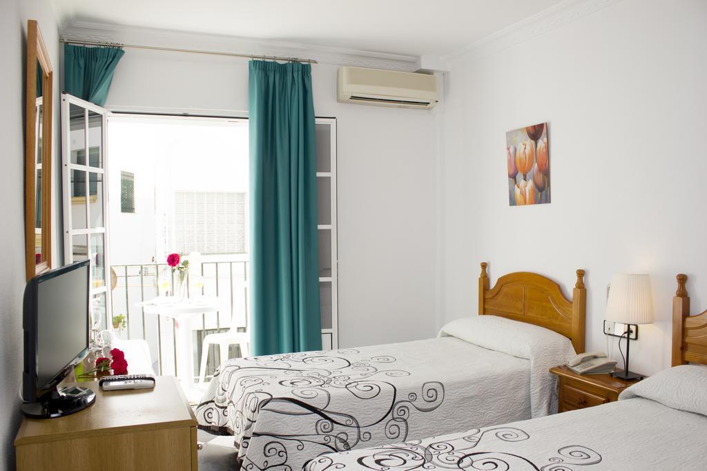 Hotel Oasis Conil De La Frontera Exteriör bild